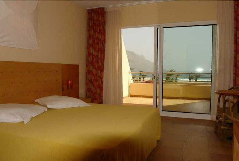 اتاق سوپریور با چشم‌انداز دریا, Flag Hotel Foya Branca