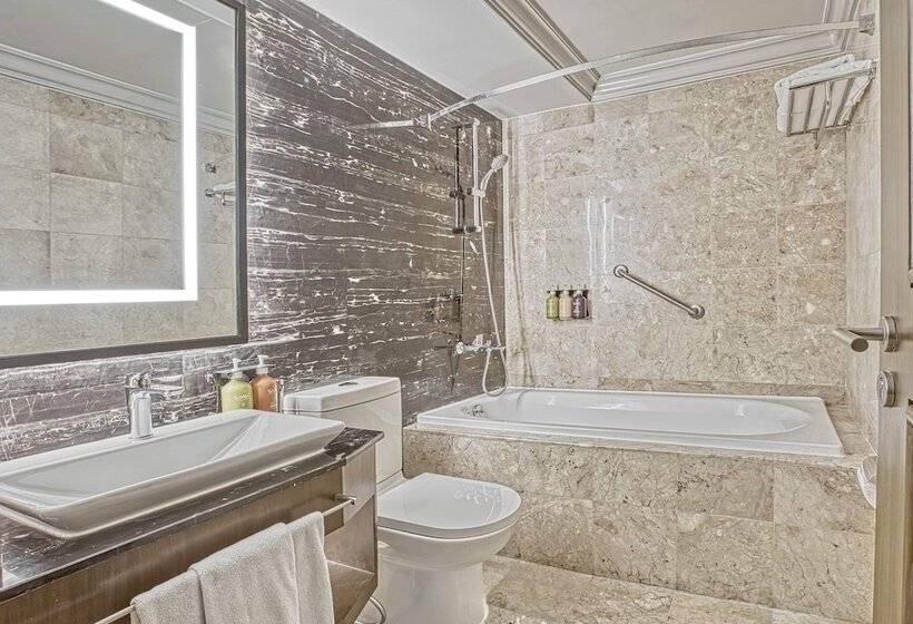 اتاق پرمیوم, Holiday Inn & Suites Manila Galleria, An Ihg