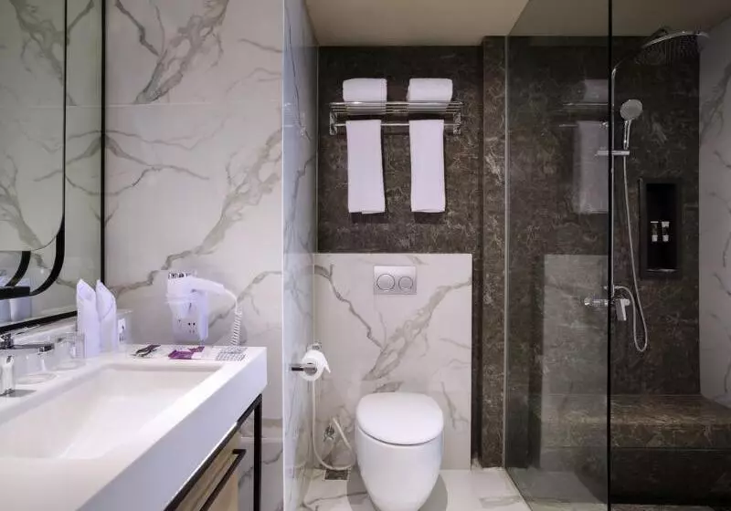 اتاق سوپریور با تخت بزرگ, Mercure Jakarta Batavia