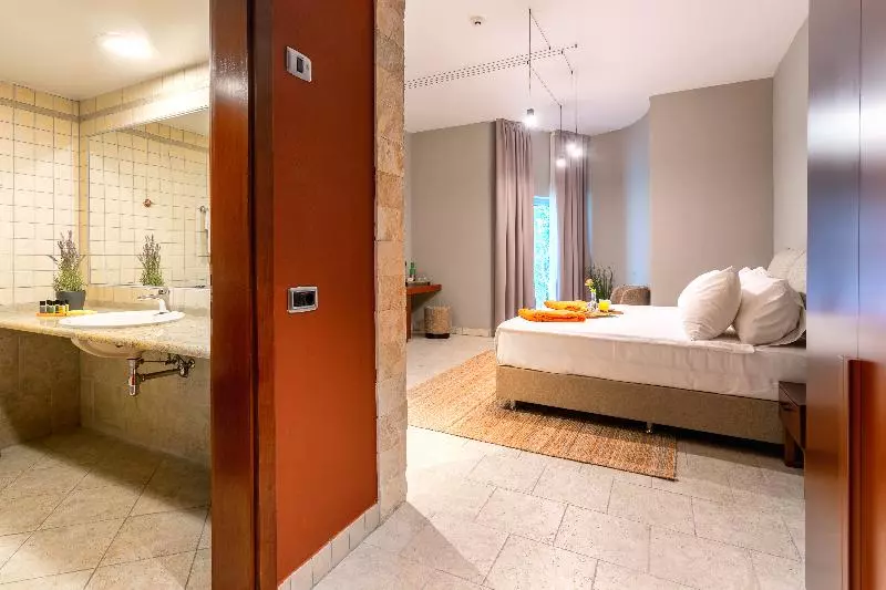 Quarto Superior, NH Collection Plaza Santiago