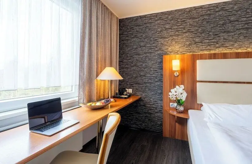 Standard Yhden Hengen Huone, Plaza Inn Zwickau