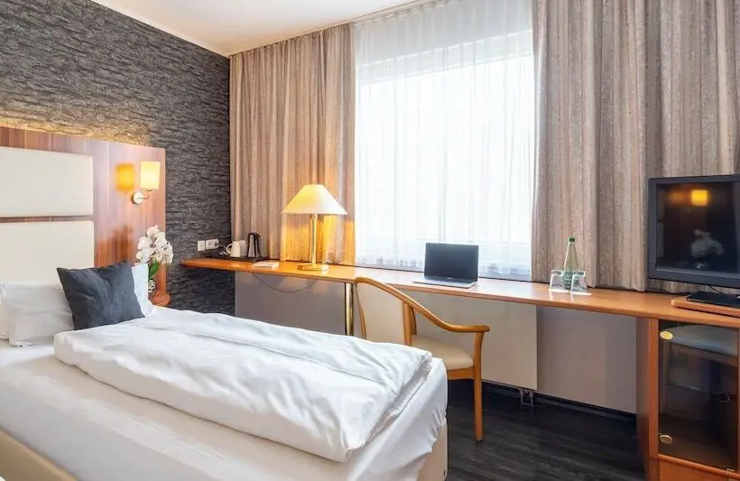 Comfort Yhden Hengen Huone, Plaza Inn Zwickau