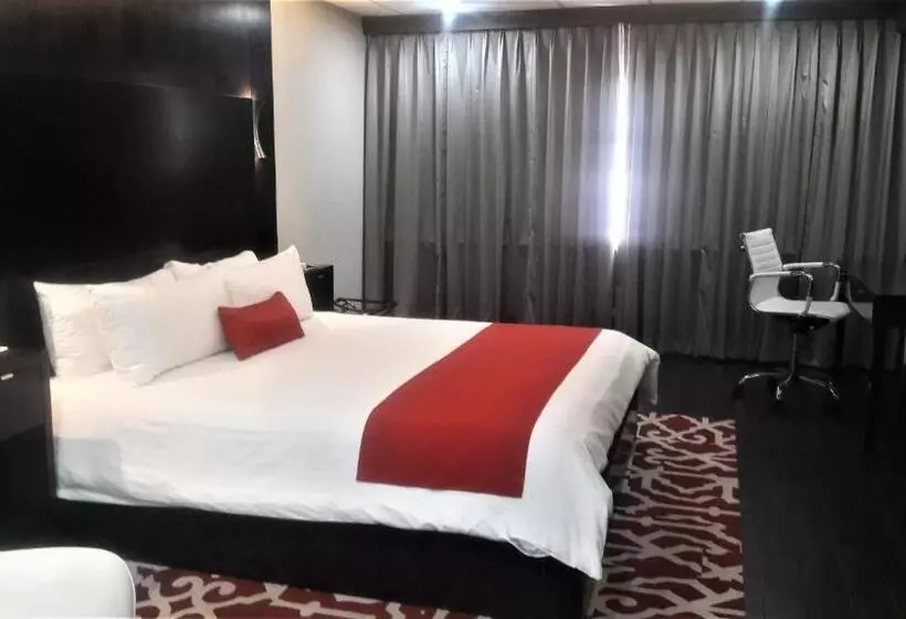 سوئیت پرزیدنت, Pueblo Amigo Hotel Plaza Y Casino