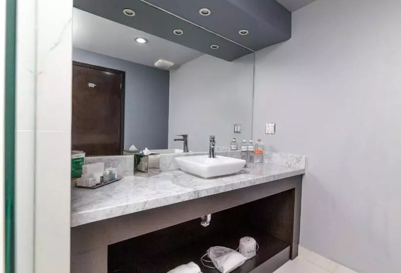 سوییت اجرایی, Pueblo Amigo Hotel Plaza Y Casino