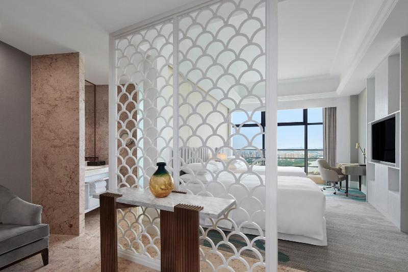 جناح جونيور إداري, Pueblo Amigo Hotel Plaza Y Casino