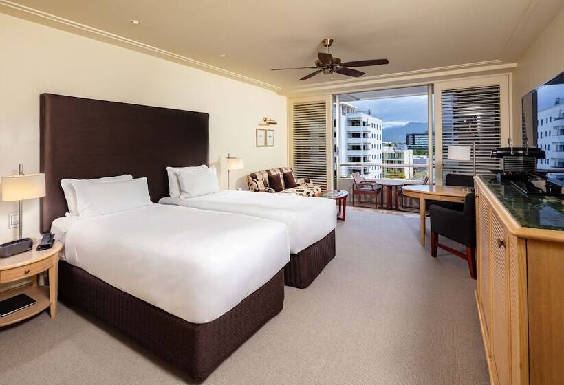 수피리어 룸 도시 전망, Pullman Reef Hotel Casino