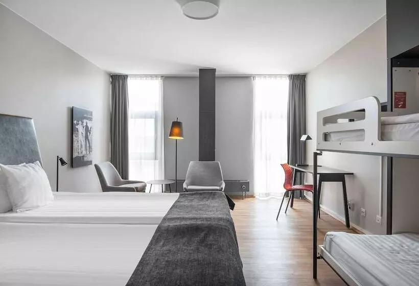 اتاق خانوادگی, Quality Hotel 11 & Eriksbergshallen