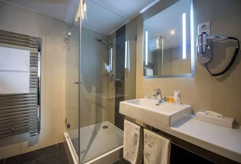 Deluxe Zimmer, Three Corners Hotel Art