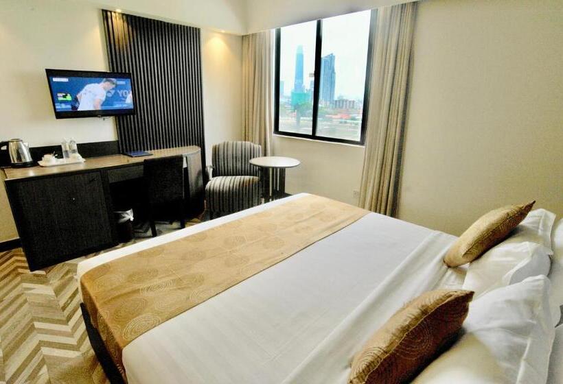 اتاق لوکس با تخت بزرگ, Howard Johnson By Wyndham Kuala Lumpur 118