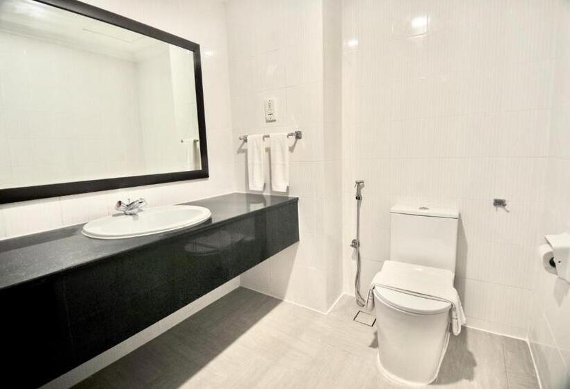 اتاق سوپریور با تخت بزرگ, Howard Johnson By Wyndham Kuala Lumpur 118