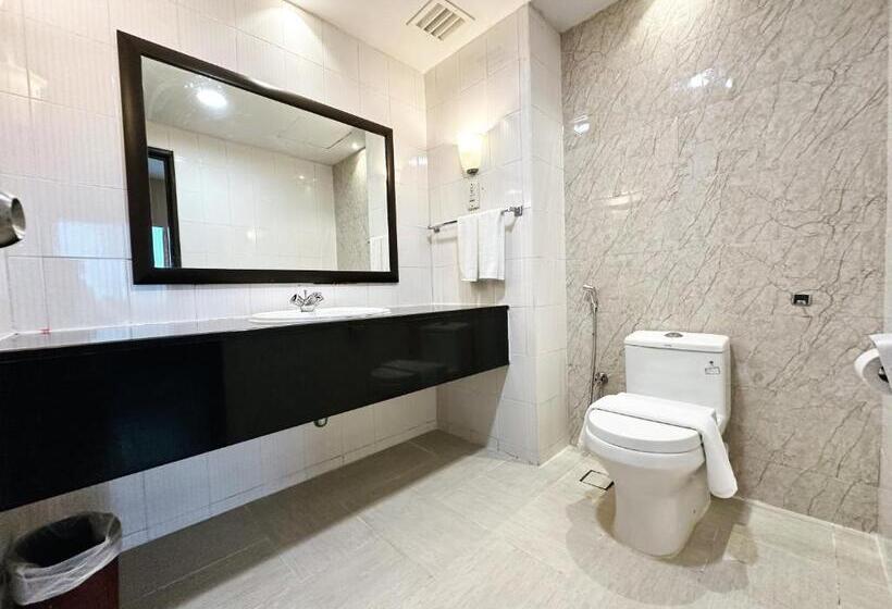 اتاق لوکس چهار تخته, Howard Johnson By Wyndham Kuala Lumpur 118