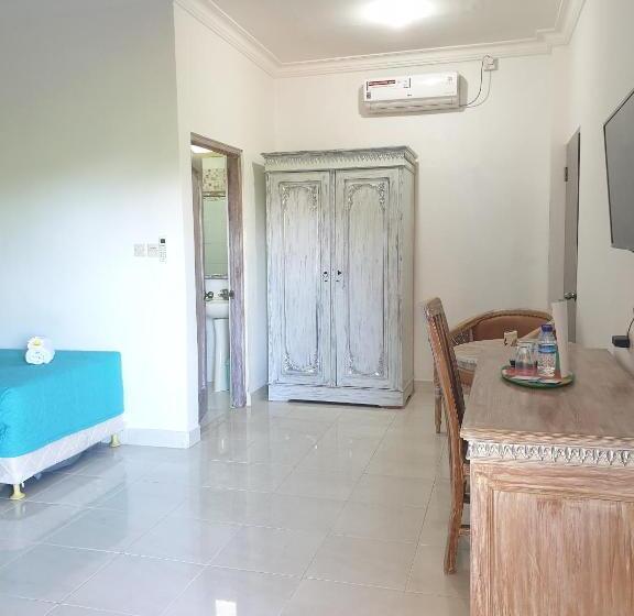 スタンダードルーム, At The Beach Candidasa