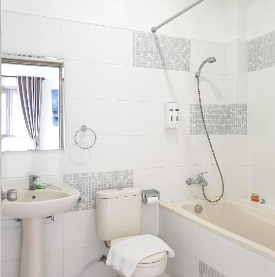 סוויטת ג'וניור, At The Beach Candidasa