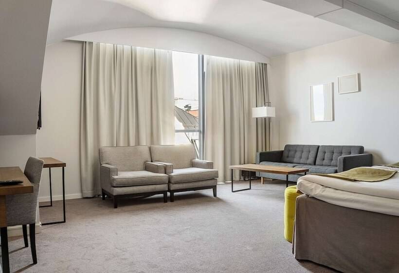 Семейный Номер, Best Western Plus Hotel Plaza