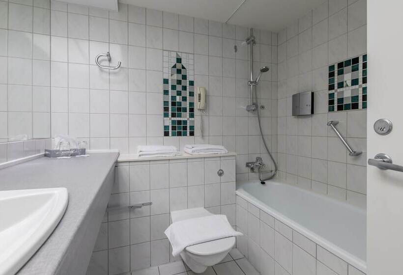 스위트, Best Western Plus Hotel Plaza