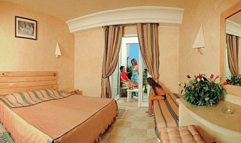 标准房带园景, El Borj