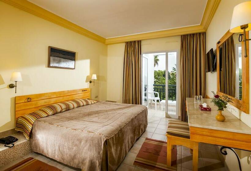 标准房带园景, El Borj