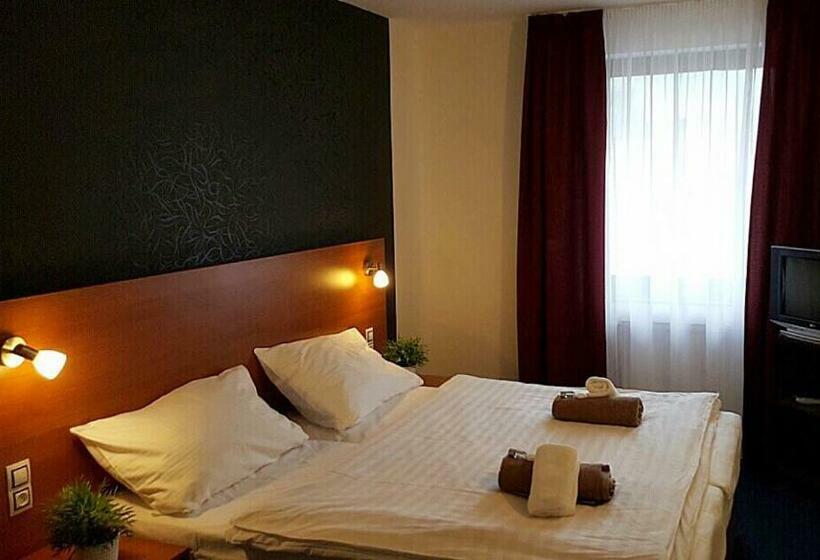 Номер Стандарт, Elma