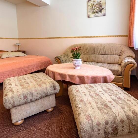 3-Bett-Standardzimmer, Família Vendégház