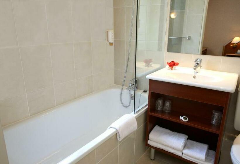 اتاق راحتی, Dièse Hôtel Bastille