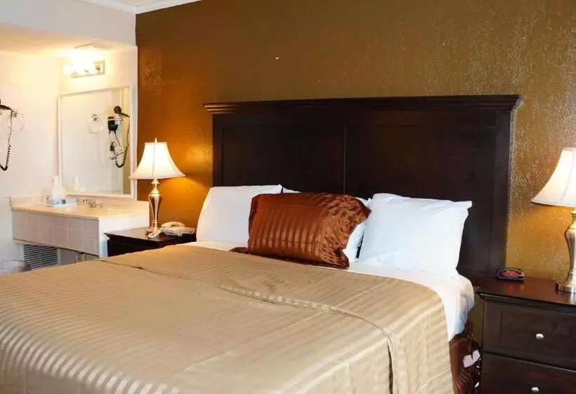 キングサイズベッドのスタンダードルーム, Americas Best Value Inn & Suites Kansas City