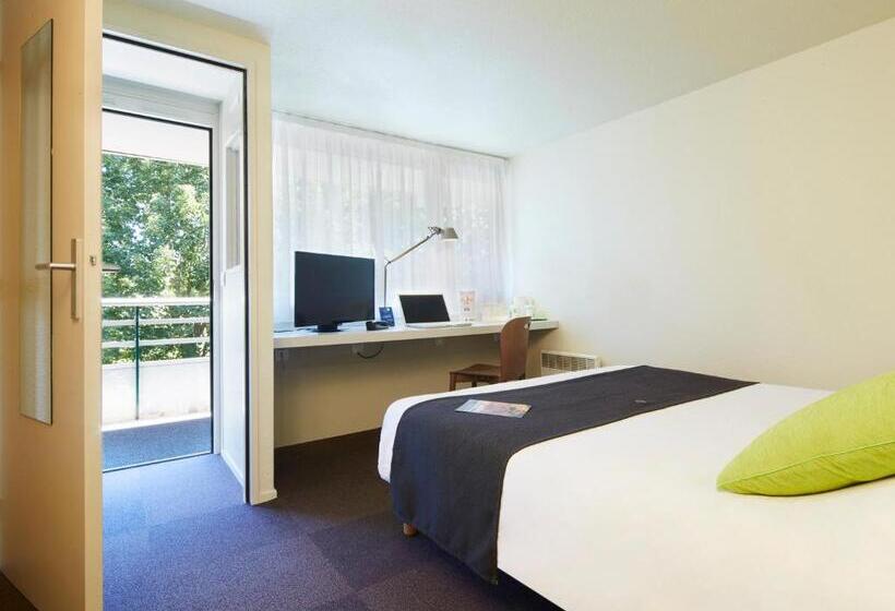 Трехместный Номер Superior, Campanile Poitiers  Site Du Futuroscope