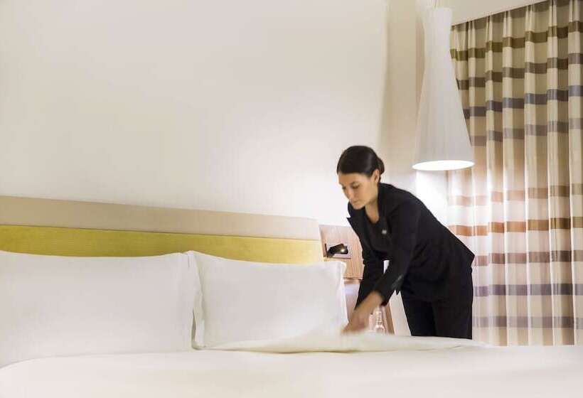 חדר דלוקס, Como Metropolitan London