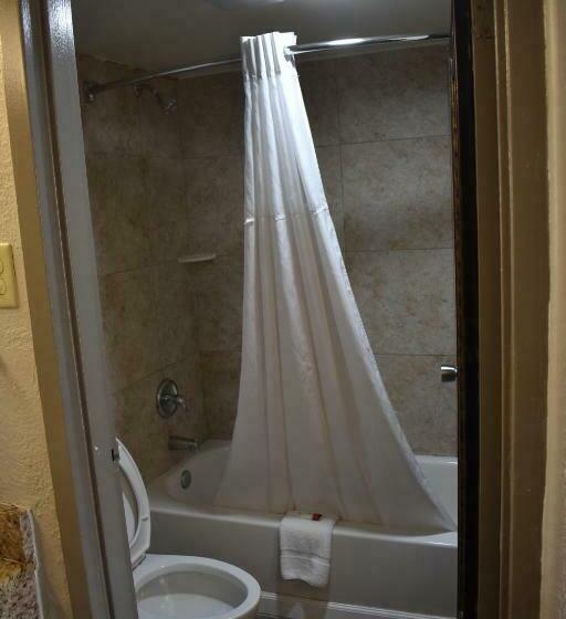 デラックスルーム, Days Inn By Wyndham Wildwood I75