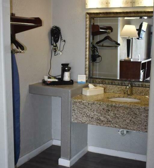 デラックスルーム, Days Inn By Wyndham Wildwood I75