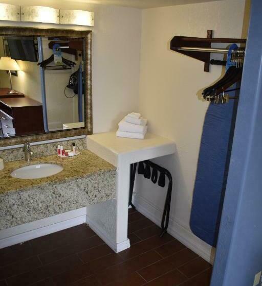 デラックスルーム, Days Inn By Wyndham Wildwood I75