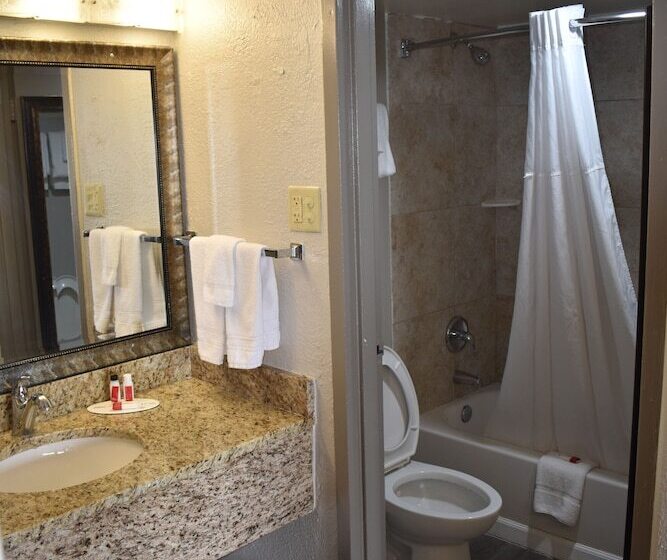 침실 2개 스위트, Days Inn By Wyndham Wildwood I75