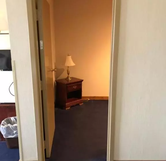ファミリールーム, Denison Inn & Suites