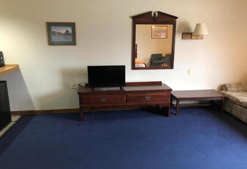 جناح, Denison Inn & Suites