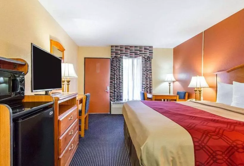 キングサイズベッドのスタンダードルーム, Econo Lodge Inn & Suites