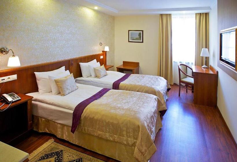 اتاق استاندارد, Gold Hotel Budapest