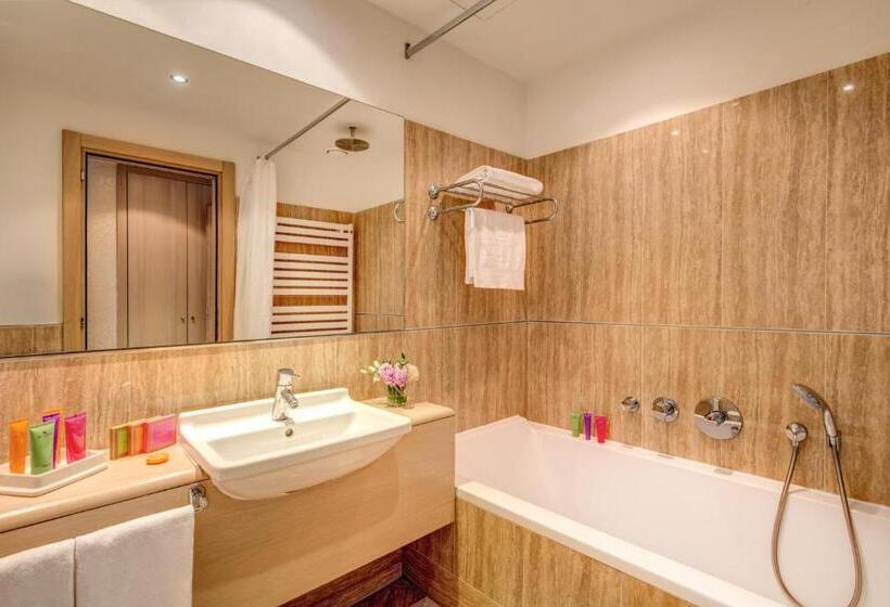 חדר אקזקיוטיב, Grand Hotel Imperiale & Resort