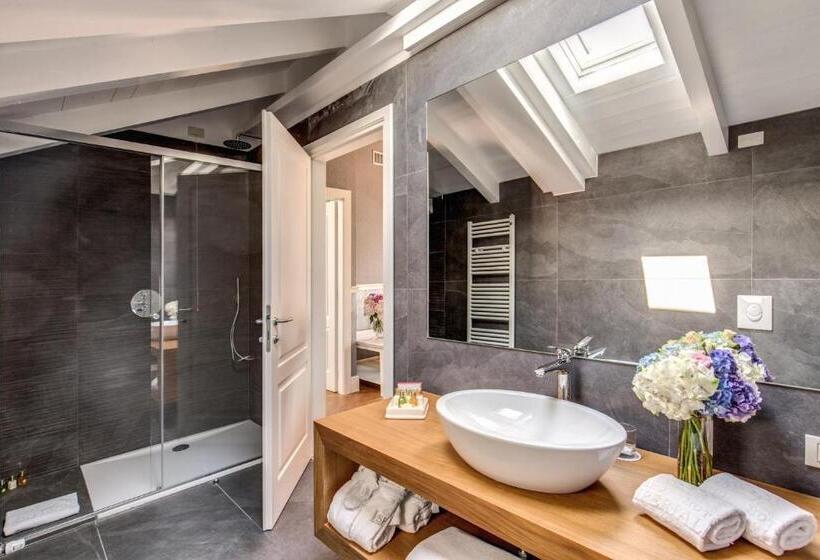 סוויטת פנטהאוז, Grand Hotel Imperiale & Resort