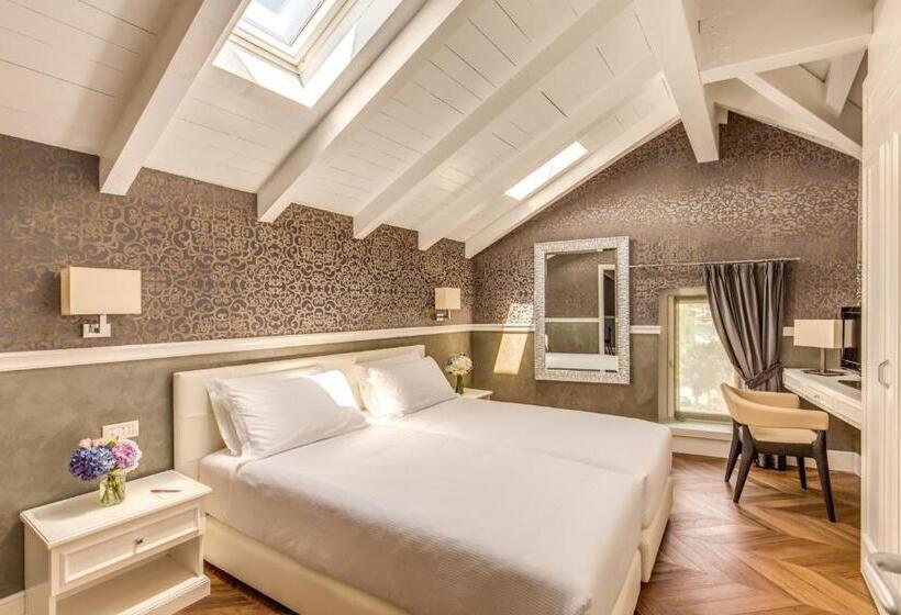 סוויטת פנטהאוז, Grand Hotel Imperiale & Resort