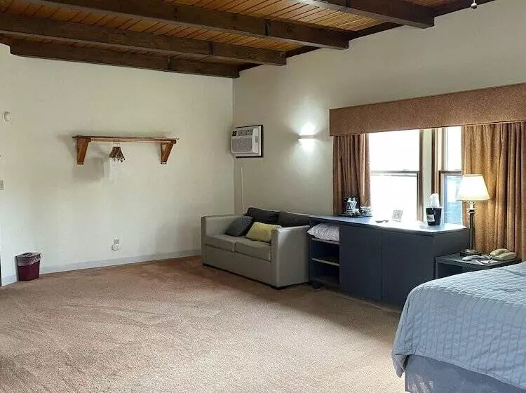 キングサイズベッドのスイートルーム, Pictured Rocks Inn And Suites