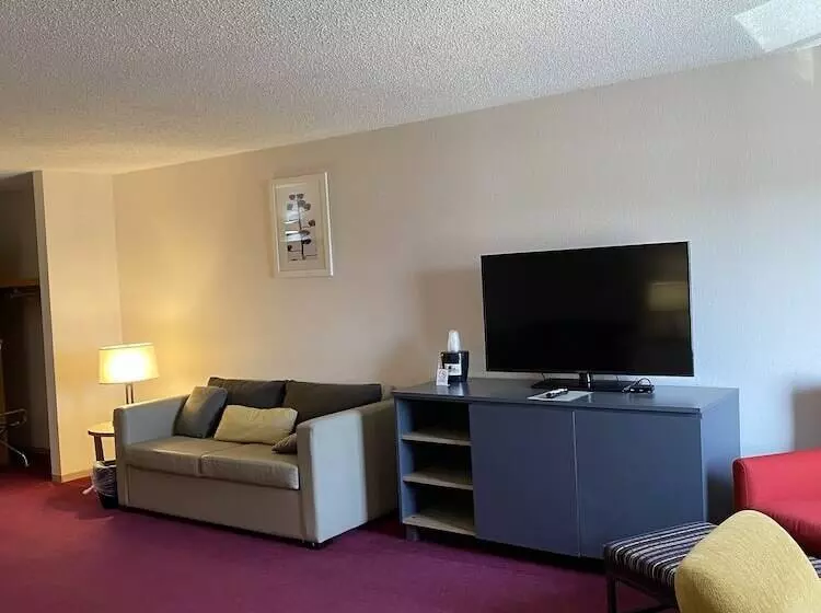 キングサイズベッドのスイートルーム, Pictured Rocks Inn And Suites