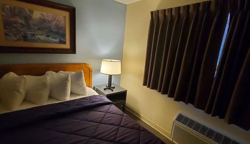 スイート, Pictured Rocks Inn And Suites
