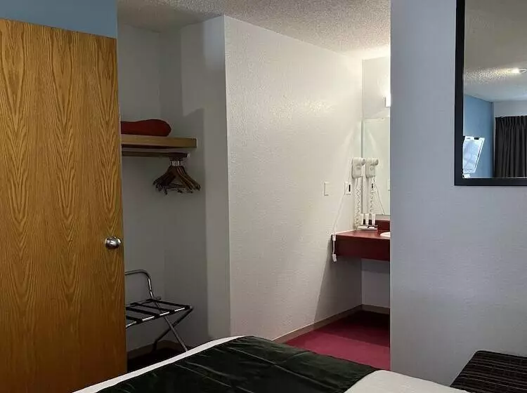 スイート, Pictured Rocks Inn And Suites