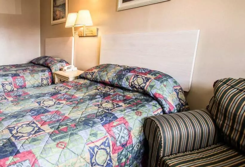 Standard-huone 2 Parivuodetta, Rodeway Inn