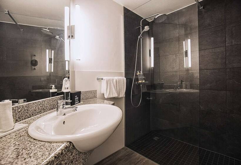 Номер Стандарт, Elaya Hotel Frankfurt Oberursel