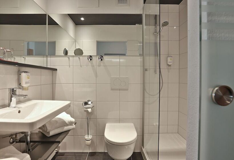 スタンダードシングルルーム, Aktivital