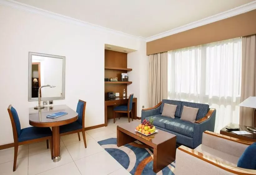 キングサイズベッドのスイートルーム, Al Rawda Arjaan By Rotana, Abu Dhabi