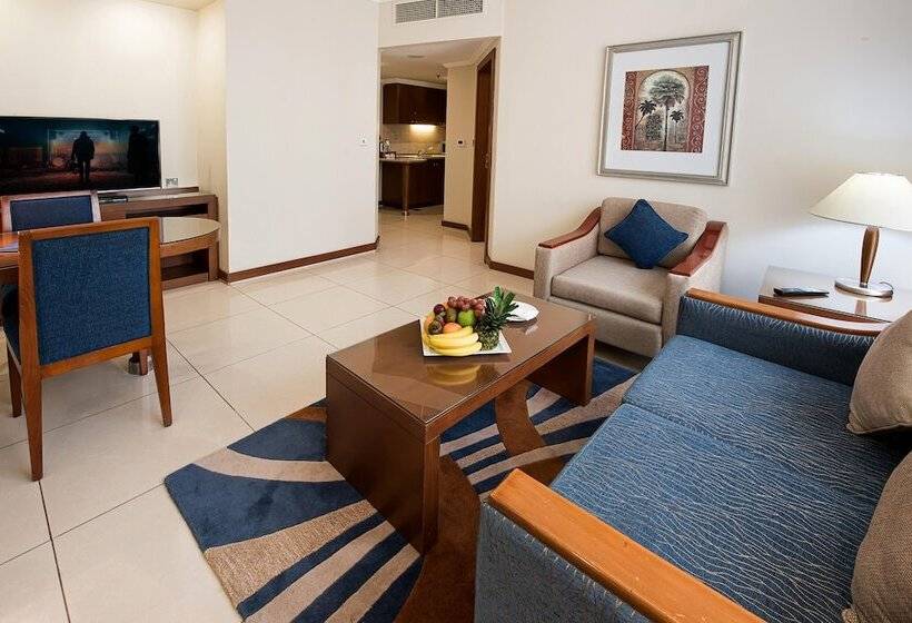 Люкс Кровать Кинг, Al Rawda Arjaan By Rotana, Abu Dhabi