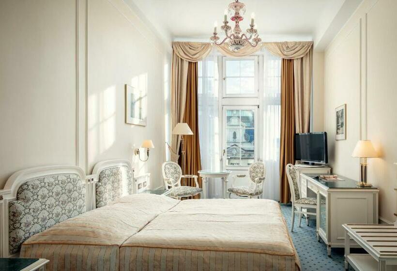 اتاق استاندارد یک نفره, Ambassador Zlata Husa