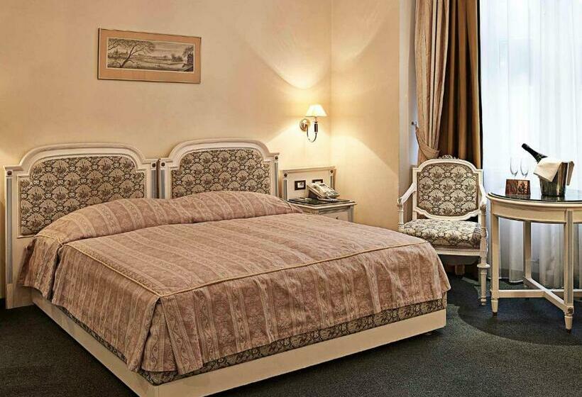 اتاق استاندارد یک نفره, Ambassador Zlata Husa