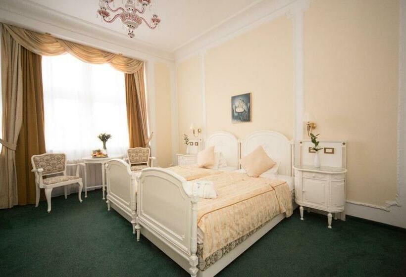 اتاق استاندارد, Ambassador Zlata Husa